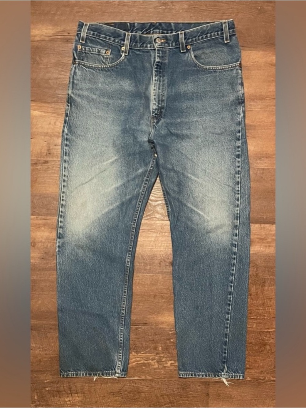 Levi’s 505 regular fit vintage men’s denim medium wash blue jeans size 38/30
